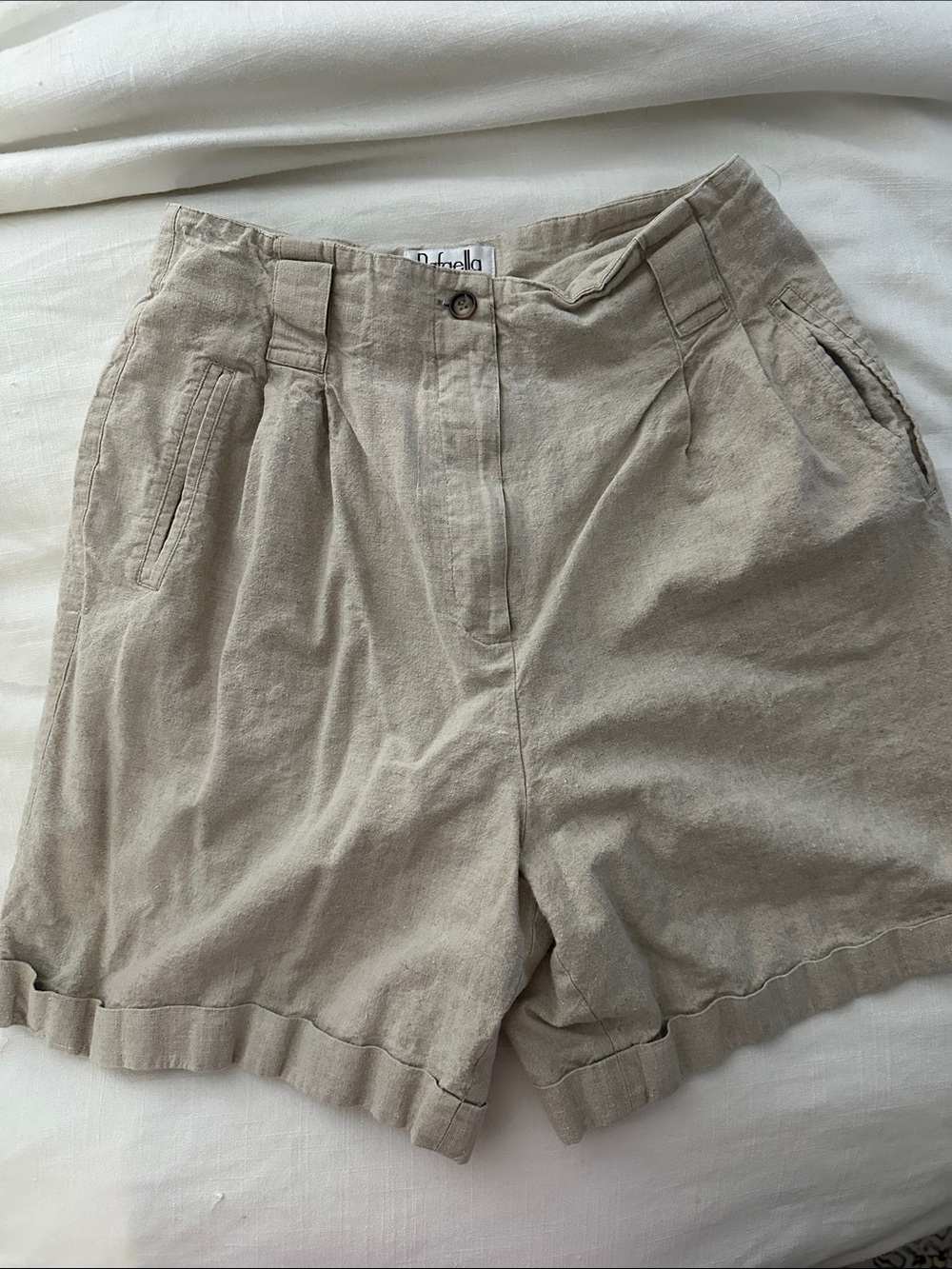 Vintage High Rise Linen Blend Pleated Trouser Shorts Cuff Neutral